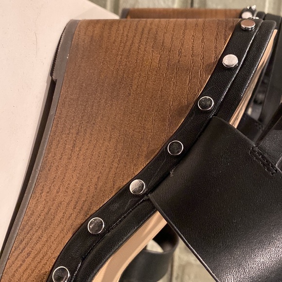 Bleecker & Bond Sandra Leather Wedge - Picture 7 of 8